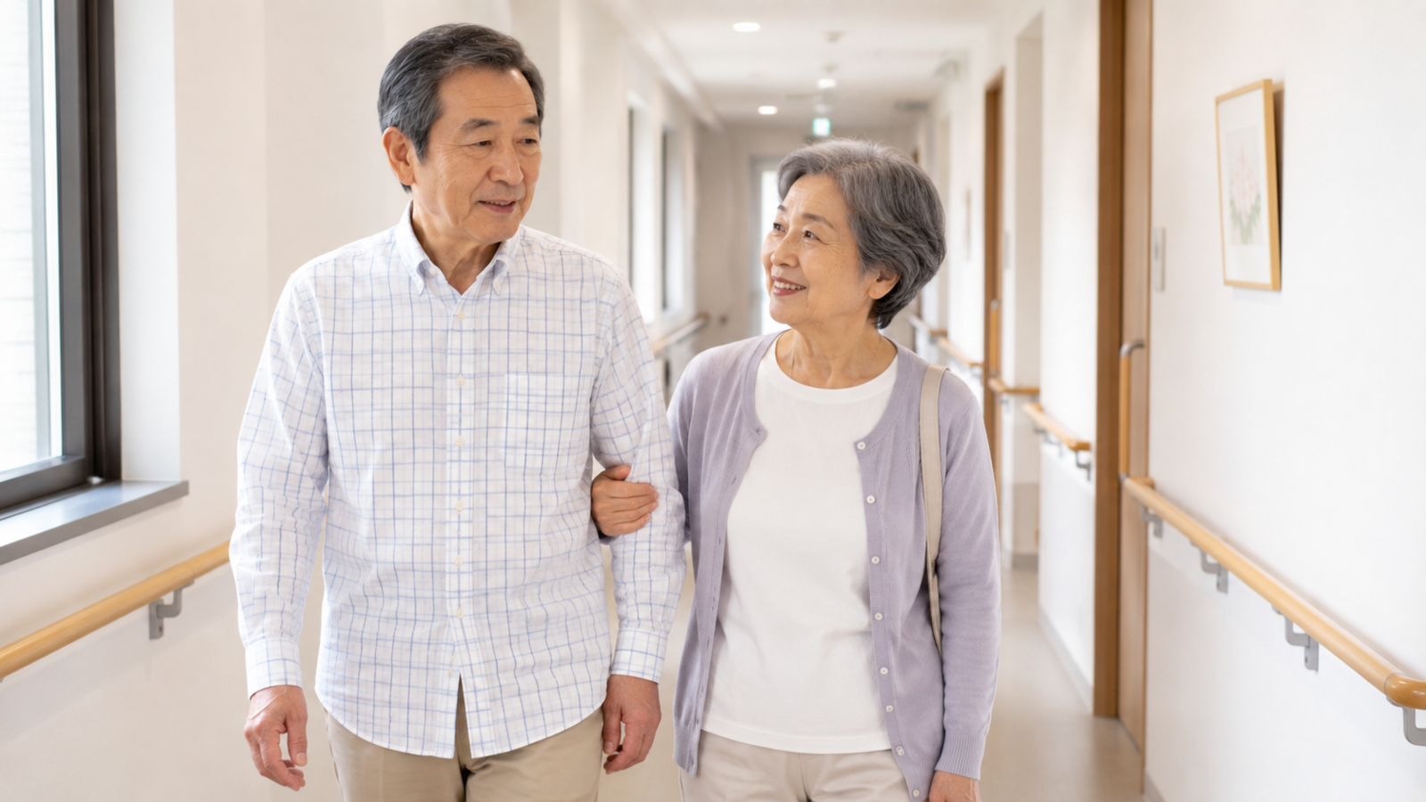 高齢者向け住宅を見学する夫婦